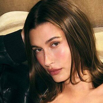 Hailey Bieber