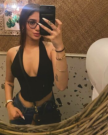 Krishangi Borah / krishangi_borah Nude Leaks Photo 34