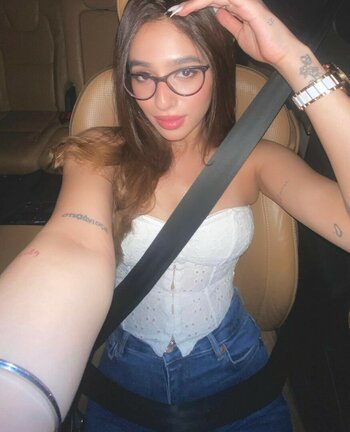 Krishangi Borah / krishangi_borah Nude Leaks Photo 39