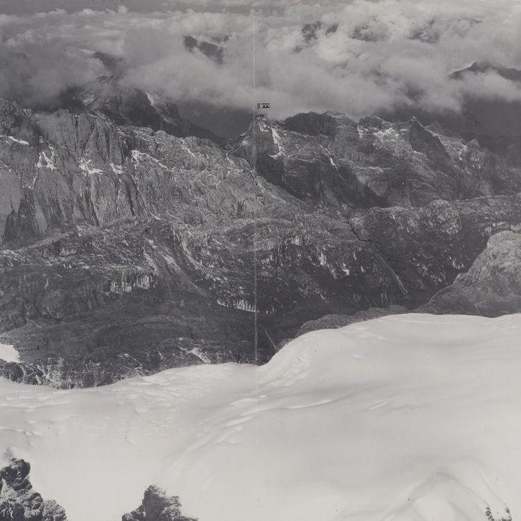 Snow fields from 1936 show a much larger expanse of snow around Puncak Jaya