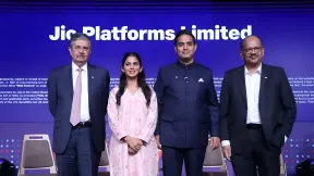 Jio Platforms के IPO पर टूट पड़े निवेशक, दूसरे दिन ही 5 गुना पार पहुंचा सब्सक्रिप्शन; QIBs कैटेगरी में 12 गुना मांग