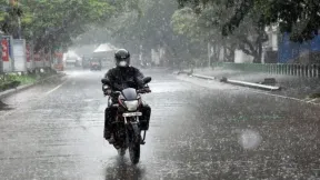 देश के सात राज्यों में आज मूसलाधार बारिश के आसार, केरलम-तमिलनाडु में ऑरेंज अलर्ट; 60 KM/h की रफ्तार से चलेंगी हवाएं