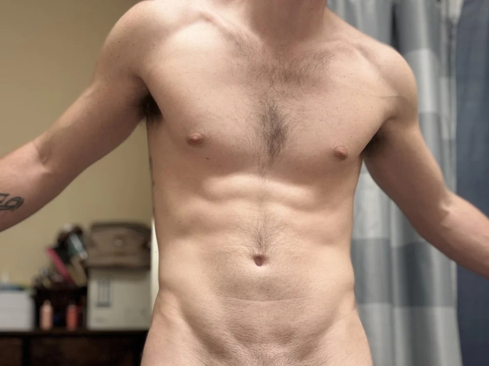 Aarondeweese27 live webcam