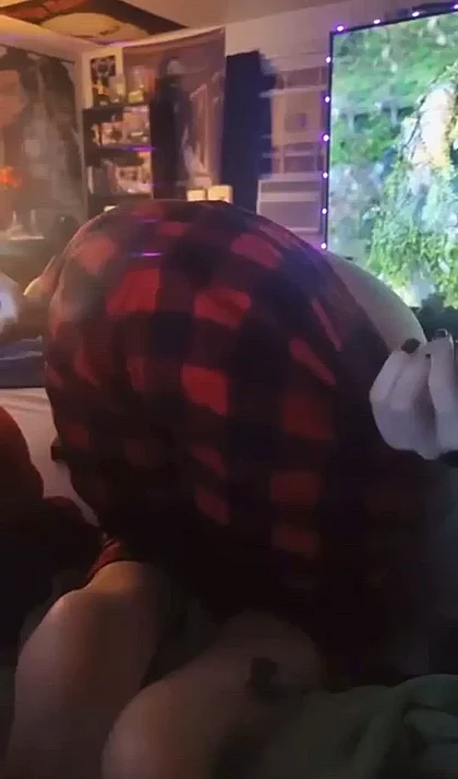 That tight pink pussy needs your cock - OwO video girl gets bred hard'