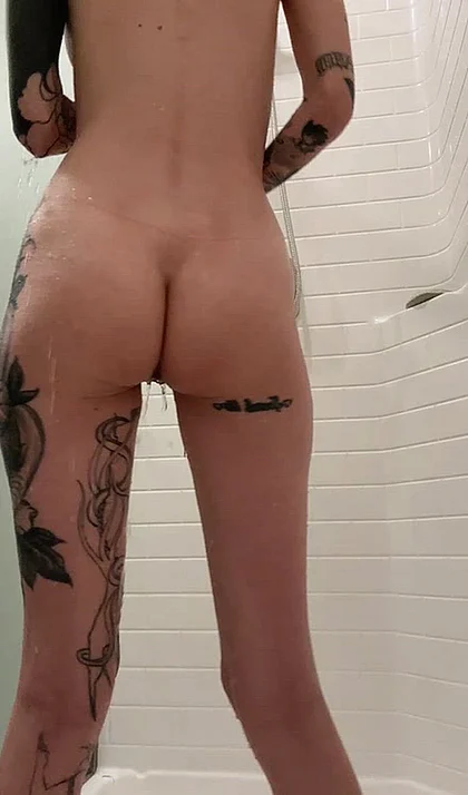 A little show'