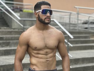 Pier Simons profile